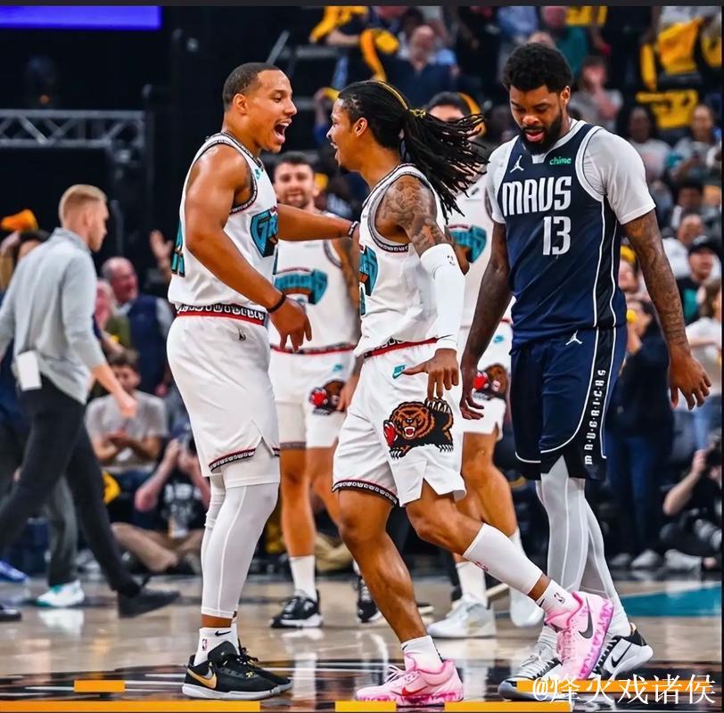 莫兰特三双助力灰熊止雄鹿4连胜 火箭险胜独行侠艰难晋级 莫兰特三双助力灰熊止雄鹿4连胜 火箭险胜独行侠艰难晋级