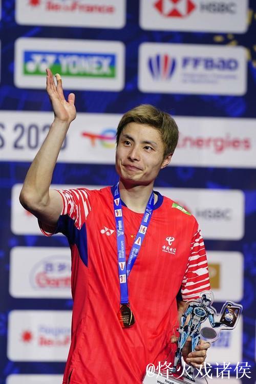 石宇奇直落两局击败朱利安 挺进羽毛球世锦赛男单16强 石宇奇直落两局击败朱利安 挺进羽毛球世锦赛男单16强