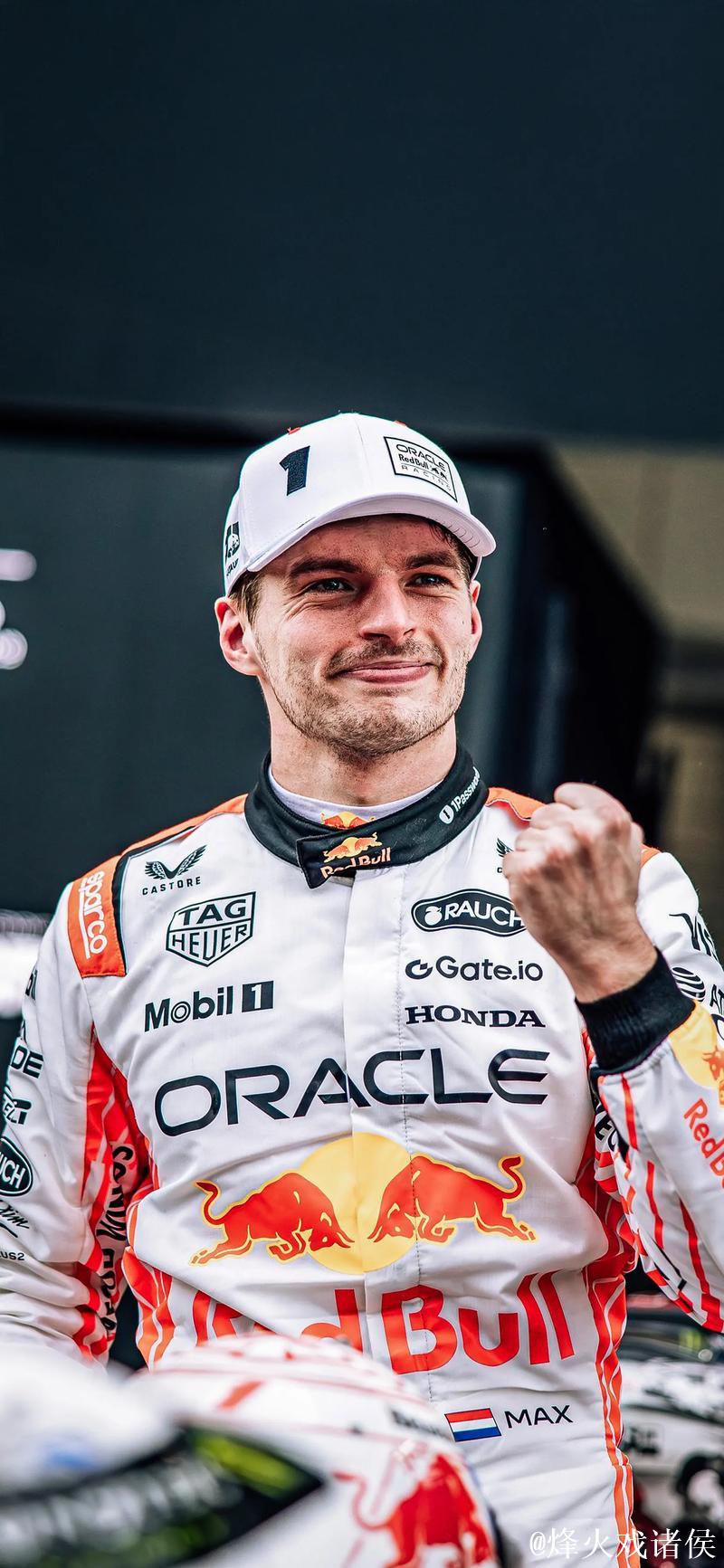 F1拉斯维加斯站排位赛:诺里斯夺杆位,维斯塔潘位居第二 F1拉斯维加斯站排位赛:诺里斯夺杆位,维斯塔潘位居第二